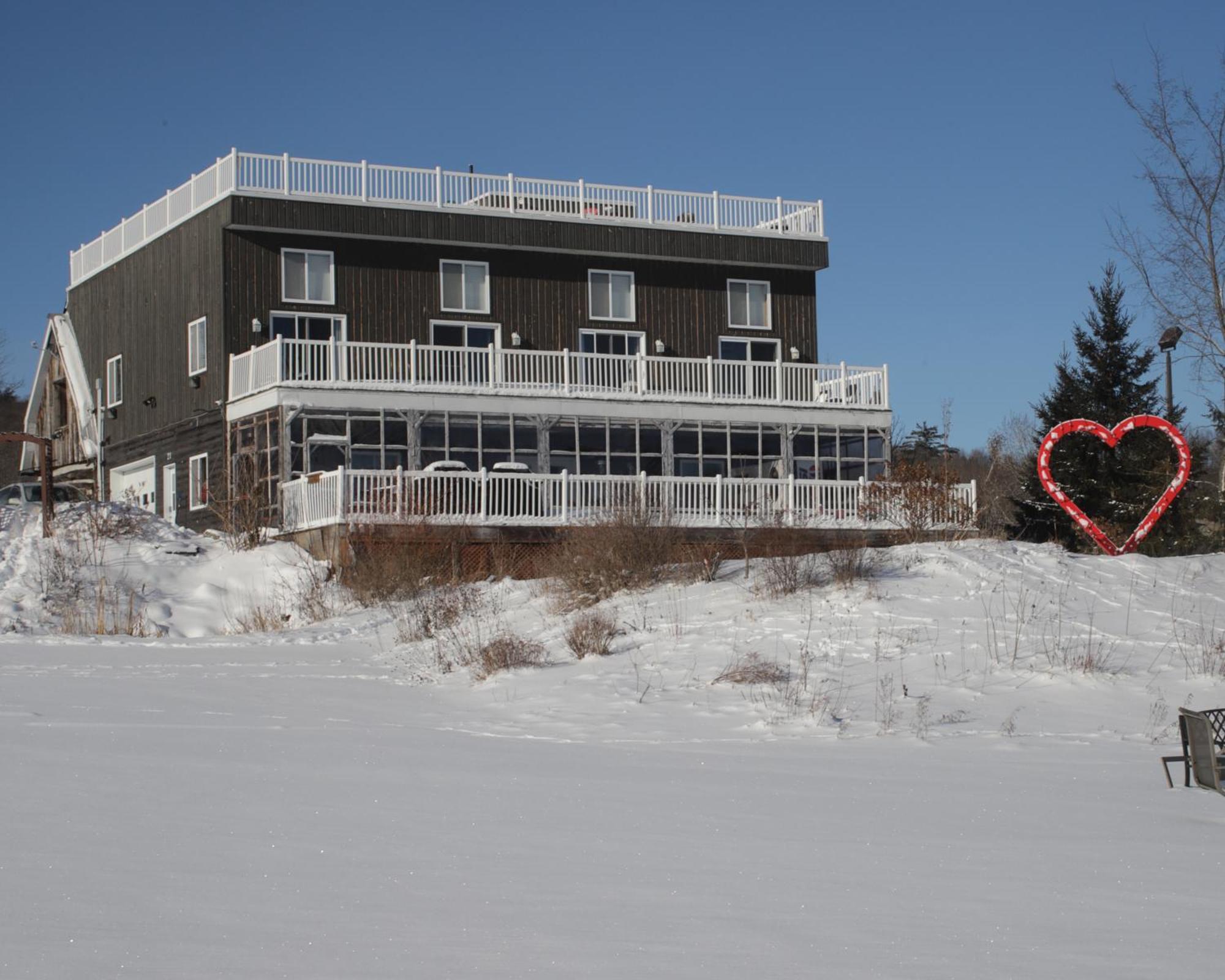 Resort Lac Ste-Marie Lac Sainte-Marie Exterior foto